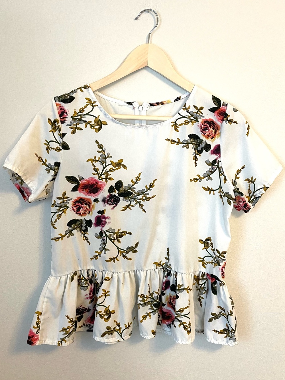 Floral Peplum Romantic Botanical Top With Ruffle - Size M